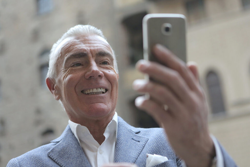 Jak zrobić selfie biznesowe w domu? 1 jak zrobić selfie biznesowe w domu